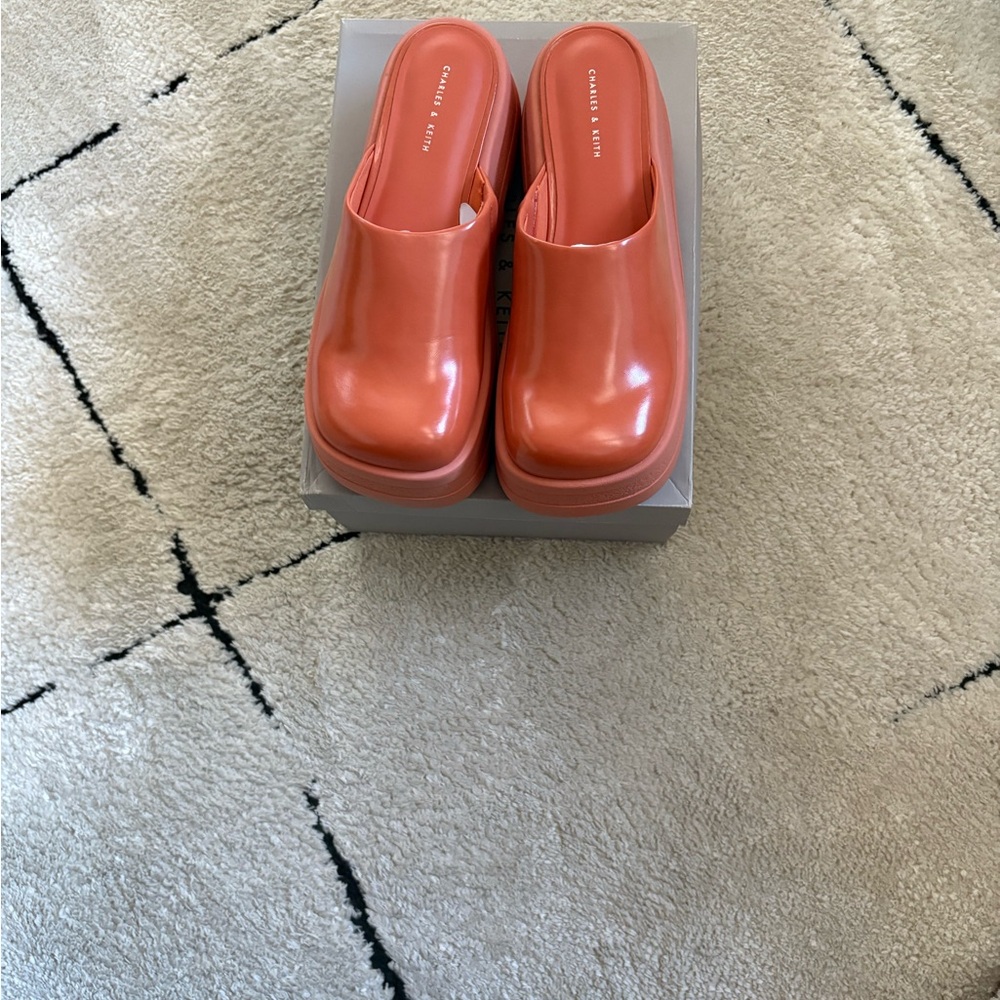 Charles & Keith Coral Slip-On Shoes - Picture 2 of 4